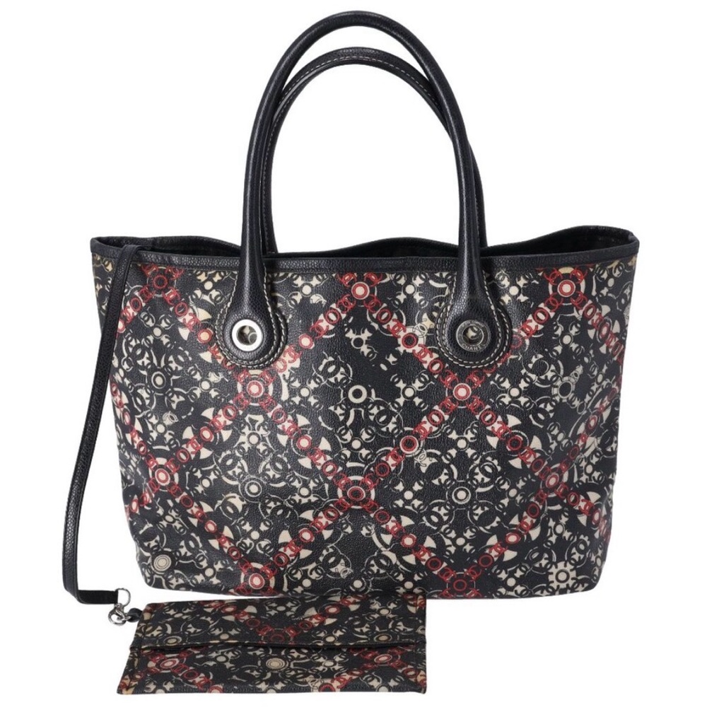 💖 CHANEL Tote in PVC leather